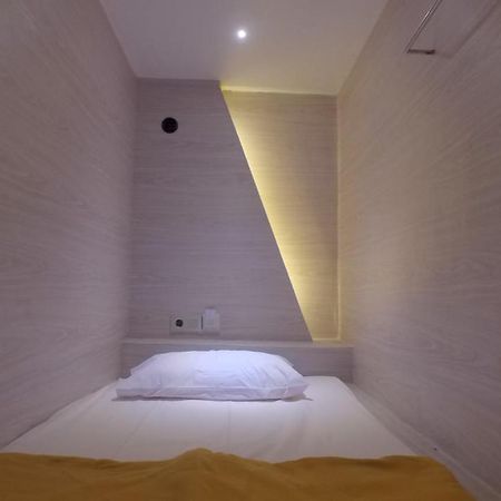 The Packerbox Hostel Batununggul Luaran gambar